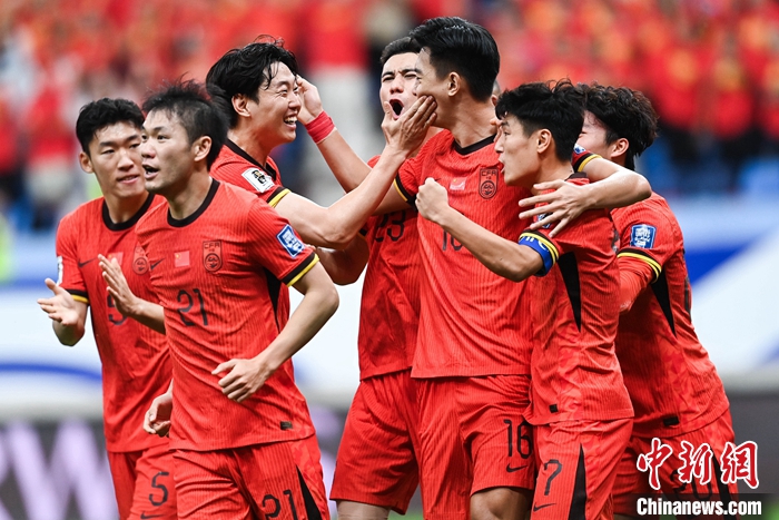 多一人作战却遭绝杀 国足两连败出线形势愈发吃