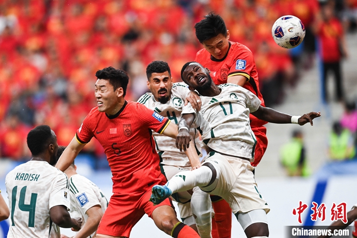 多一人作战却遭绝杀 国足两连败出线形势愈发吃