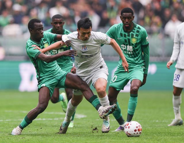 申花客场挑战国安1-1战平 创工体上座纪录