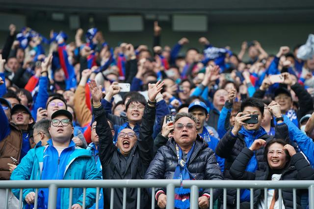 申花客场挑战国安1-1战平 创工体上座纪录