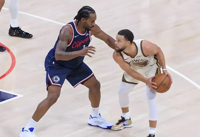 勇士逆转快船晋级附加赛第二轮 裁判漏判成关键