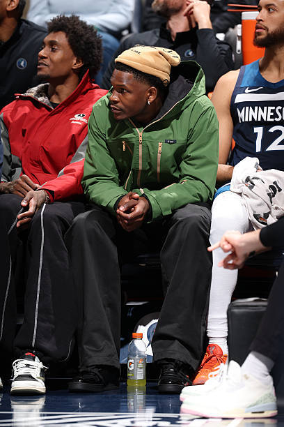 爱德华兹膝盖伤病影响森林狼战绩 或面临长期缺